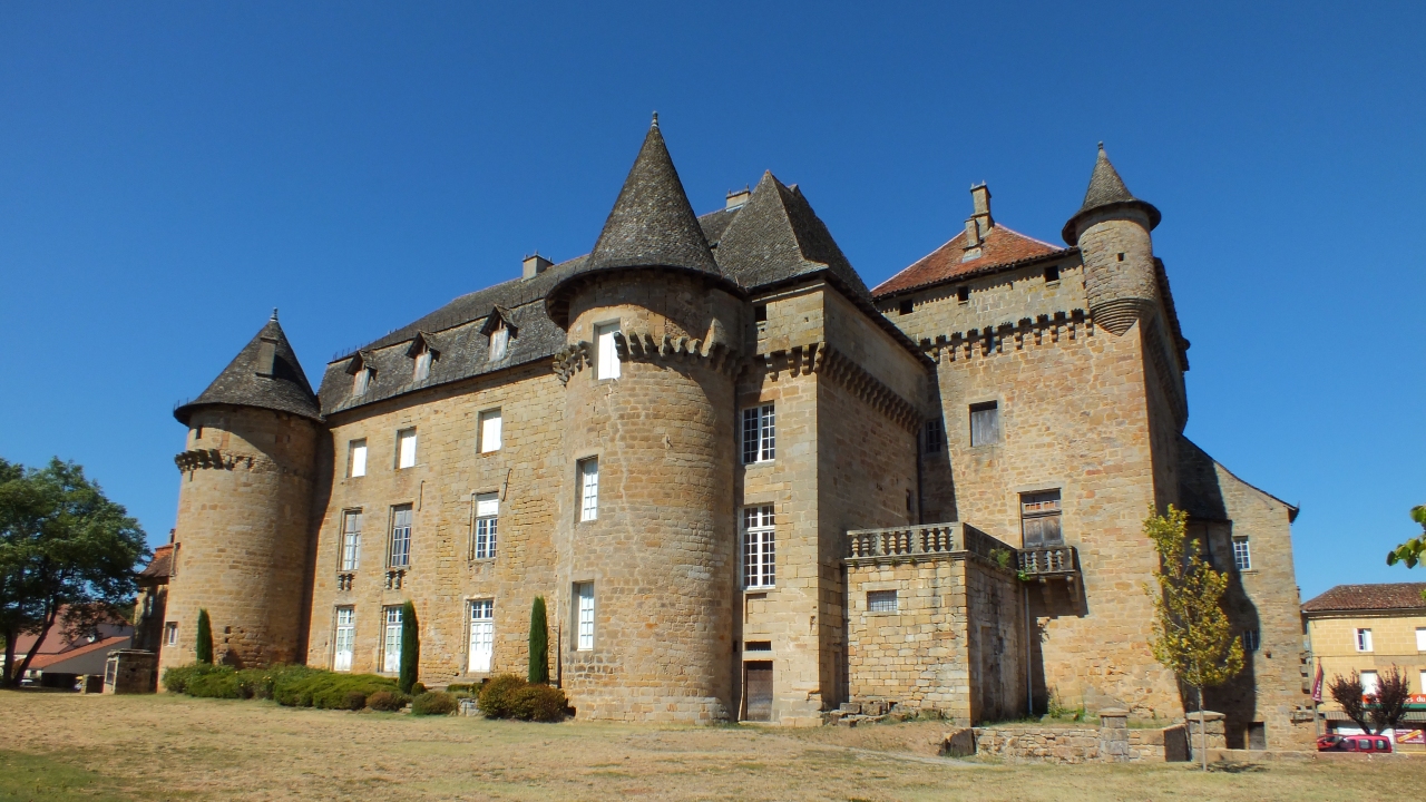 Lot. Châteaux et Fortifications –